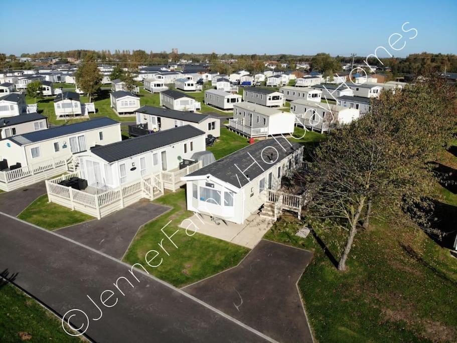 Jenner Family Holiday Homes At Tattershall Lakes Dogdyke Buitenkant foto